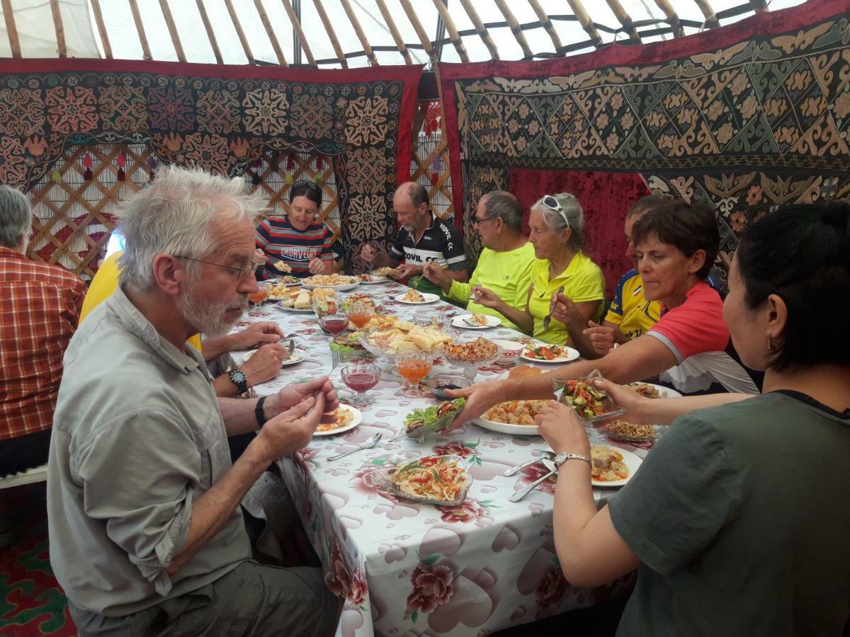 ホテル Yurt Camp Sonun Bokonbayevo エクステリア 写真